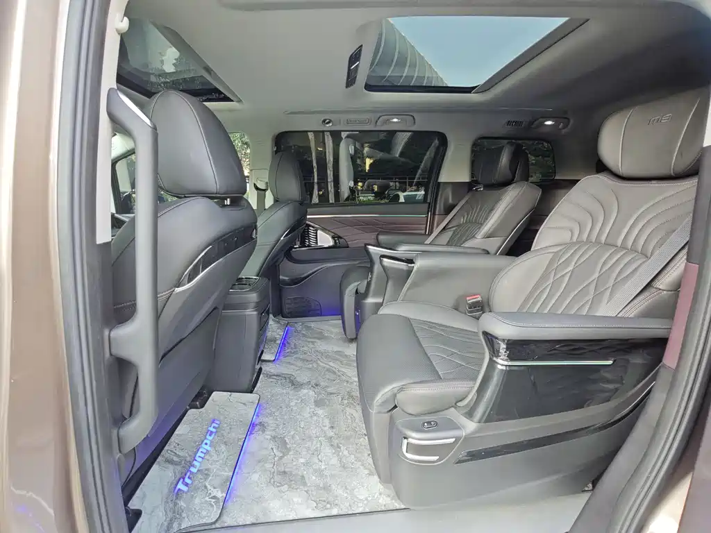 GAC Motor Trumpchi M8 — фото 11