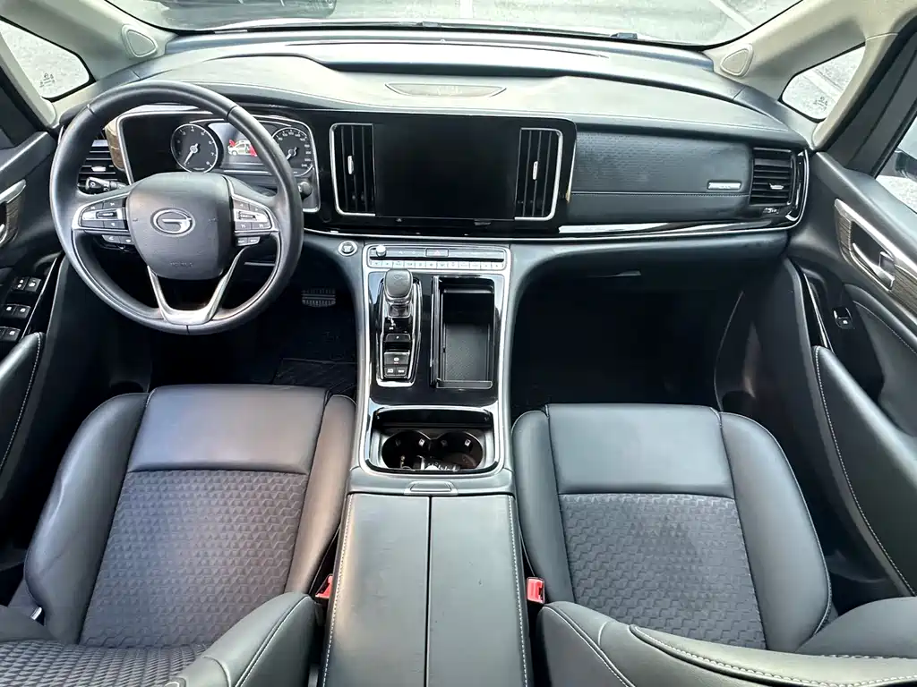 GAC Motor Trumpchi M8 — фото 13