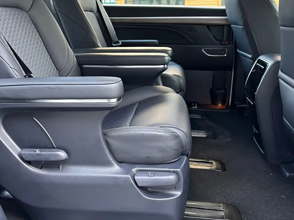 GAC Motor Trumpchi M8 — фото 10