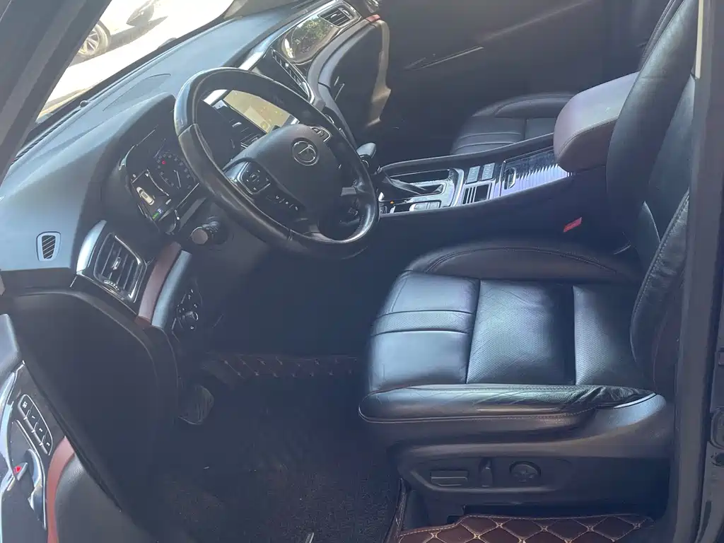 GAC Motor Trumpchi GS8 — фото 4