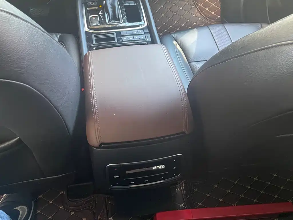 GAC Motor Trumpchi GS8 — фото 8