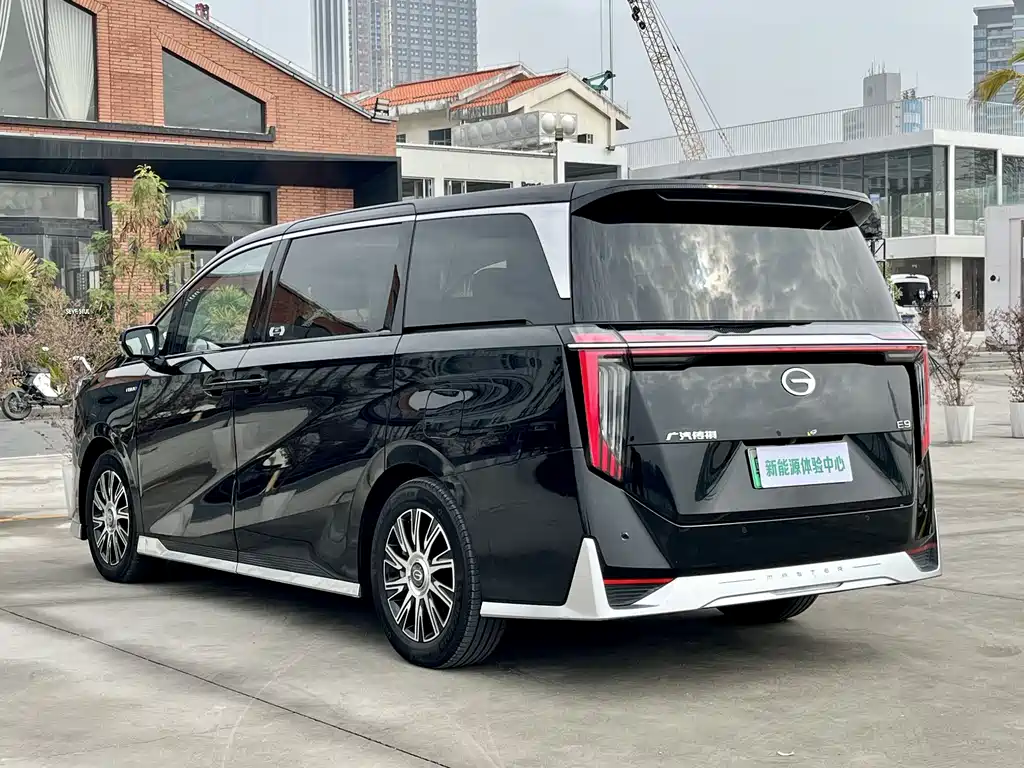 GAC Motor Trumpchi E9 — фото 3