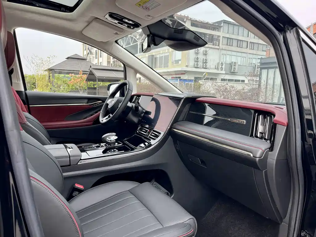 GAC Motor Trumpchi E9 — фото 24