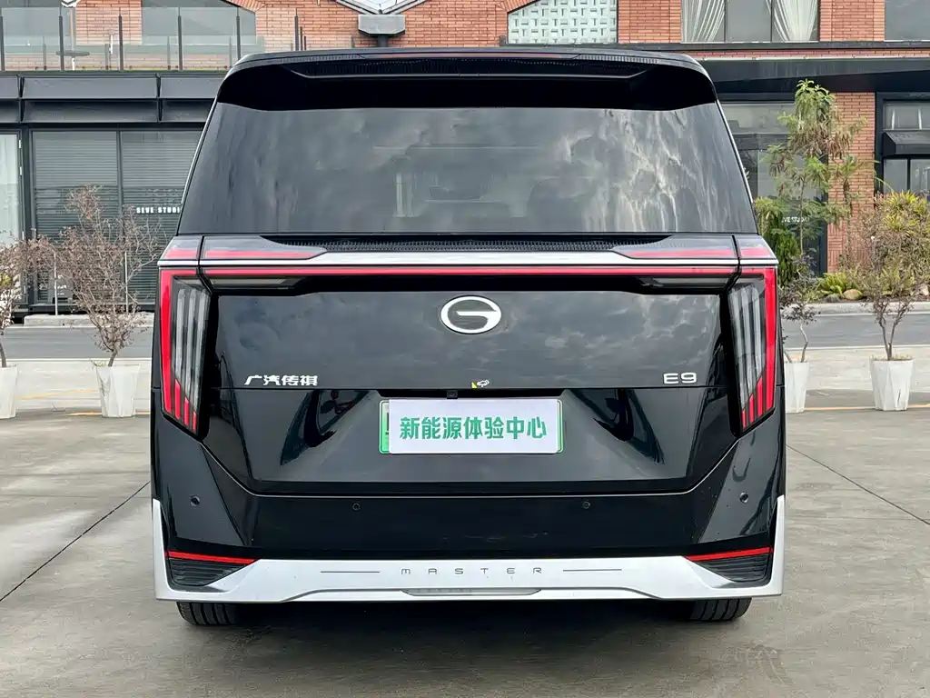 GAC Motor Trumpchi E9 — фото 28