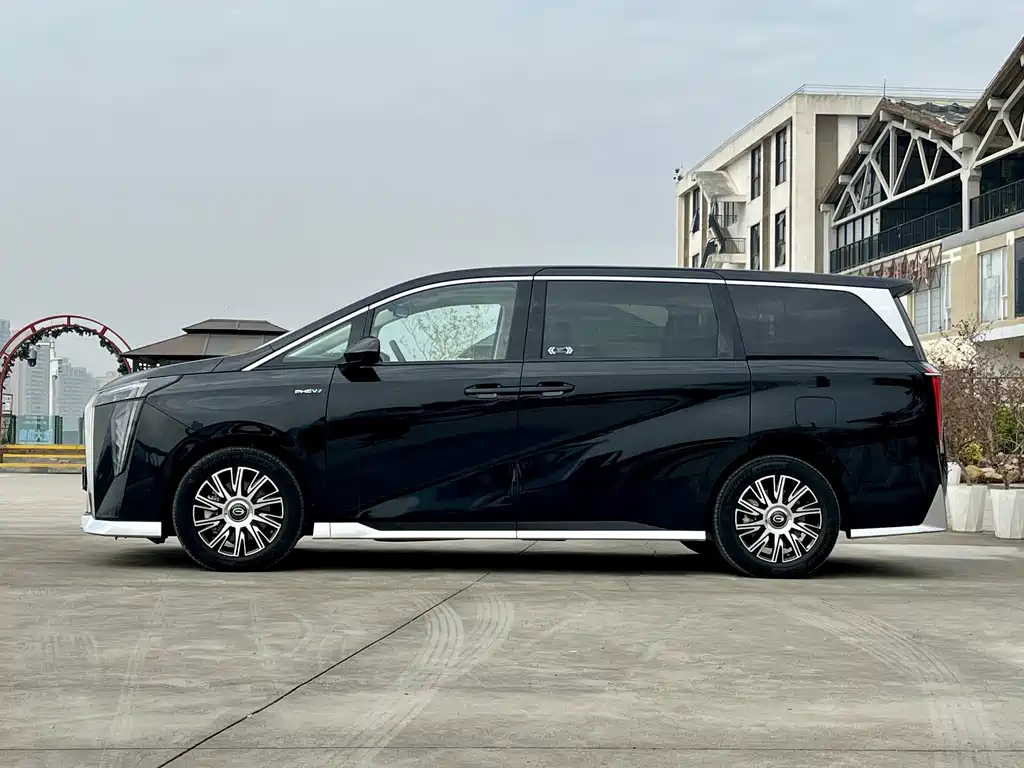 GAC Motor Trumpchi E9 — фото 6