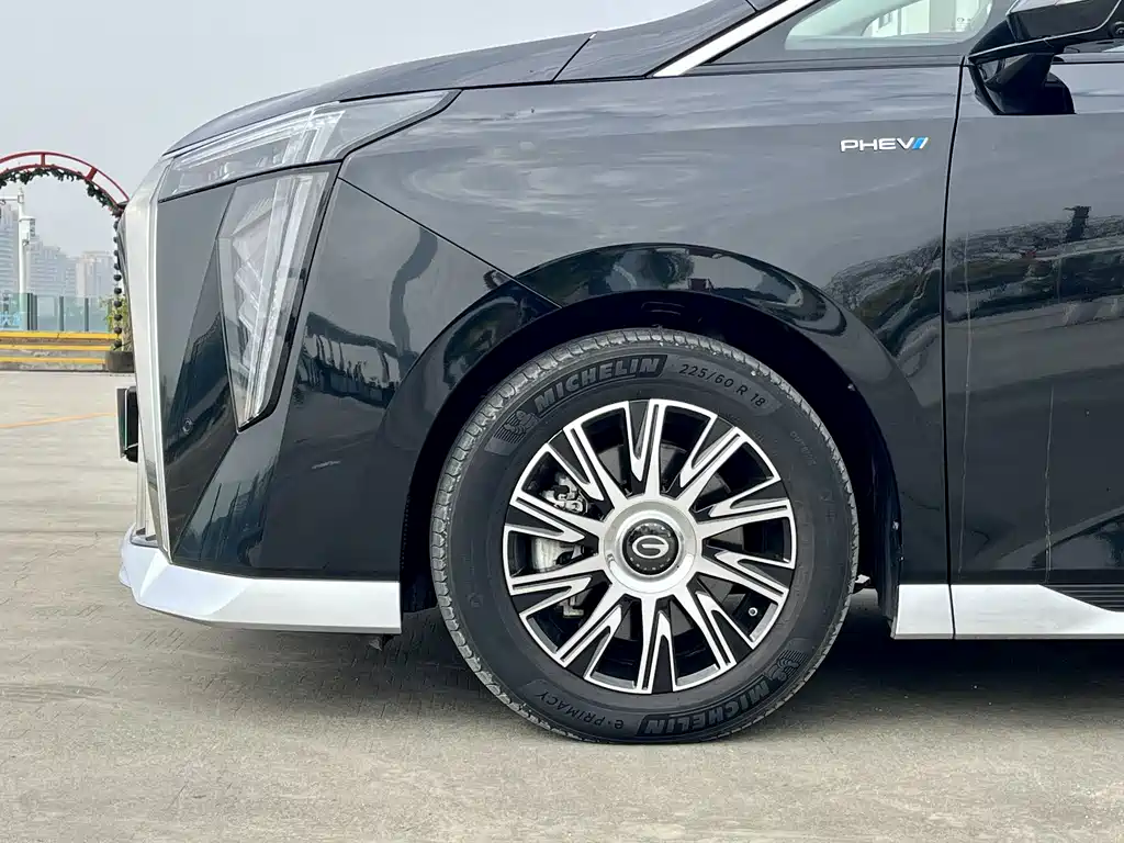 GAC Motor Trumpchi E9 — фото 7