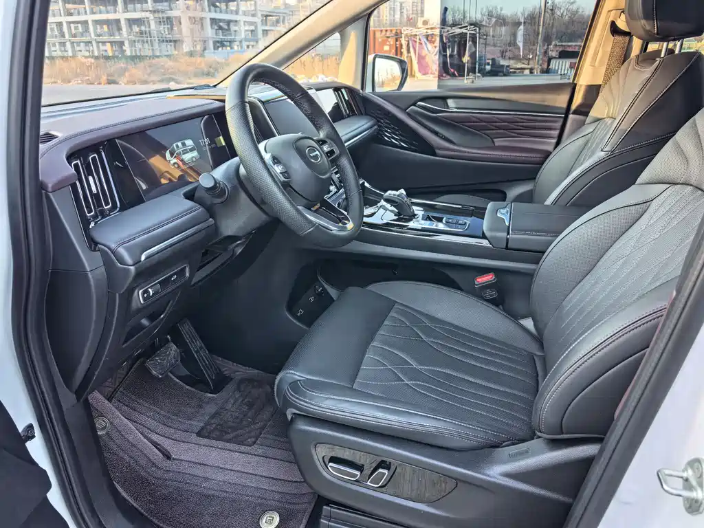GAC Motor Trumpchi M8 — фото 7