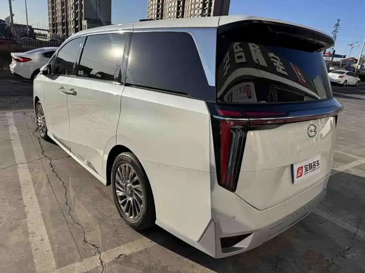 GAC Motor Trumpchi M8 — фото 3