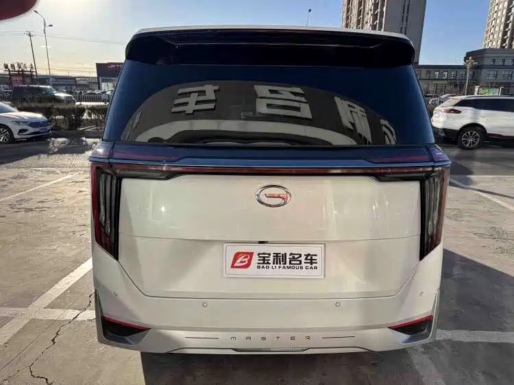 GAC Motor Trumpchi M8 — фото 5