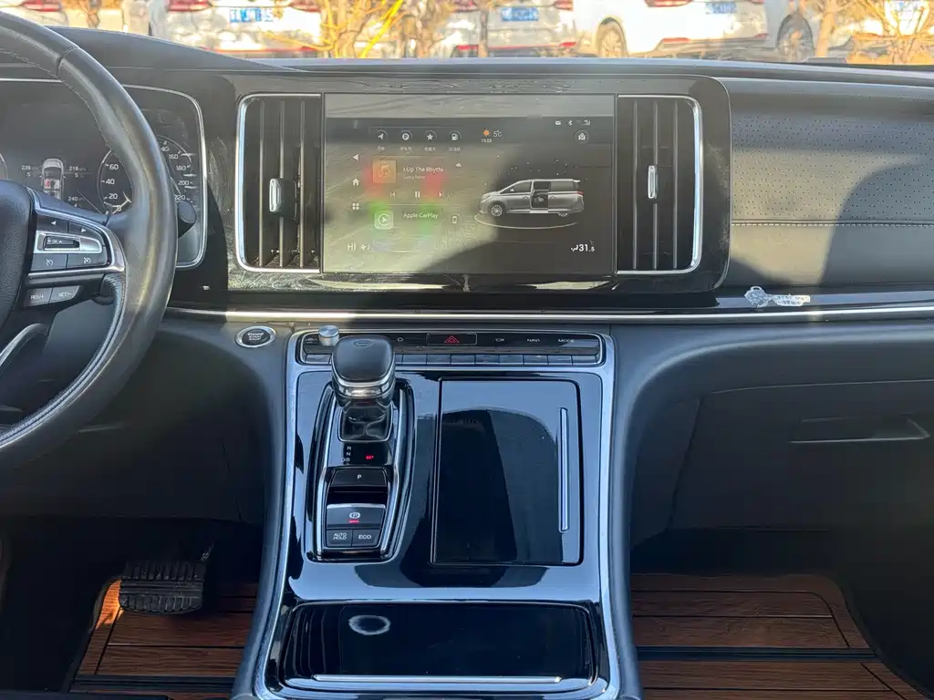 GAC Motor Trumpchi M8 — фото 13