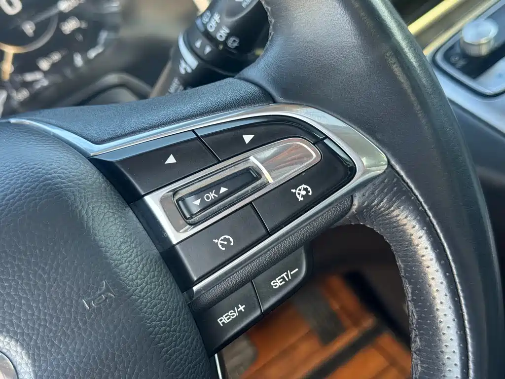 GAC Motor Trumpchi M8 — фото 10