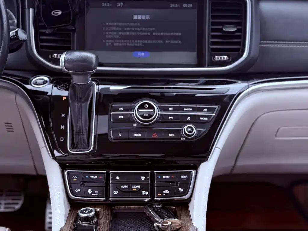 GAC Motor Trumpchi M8 — фото 17