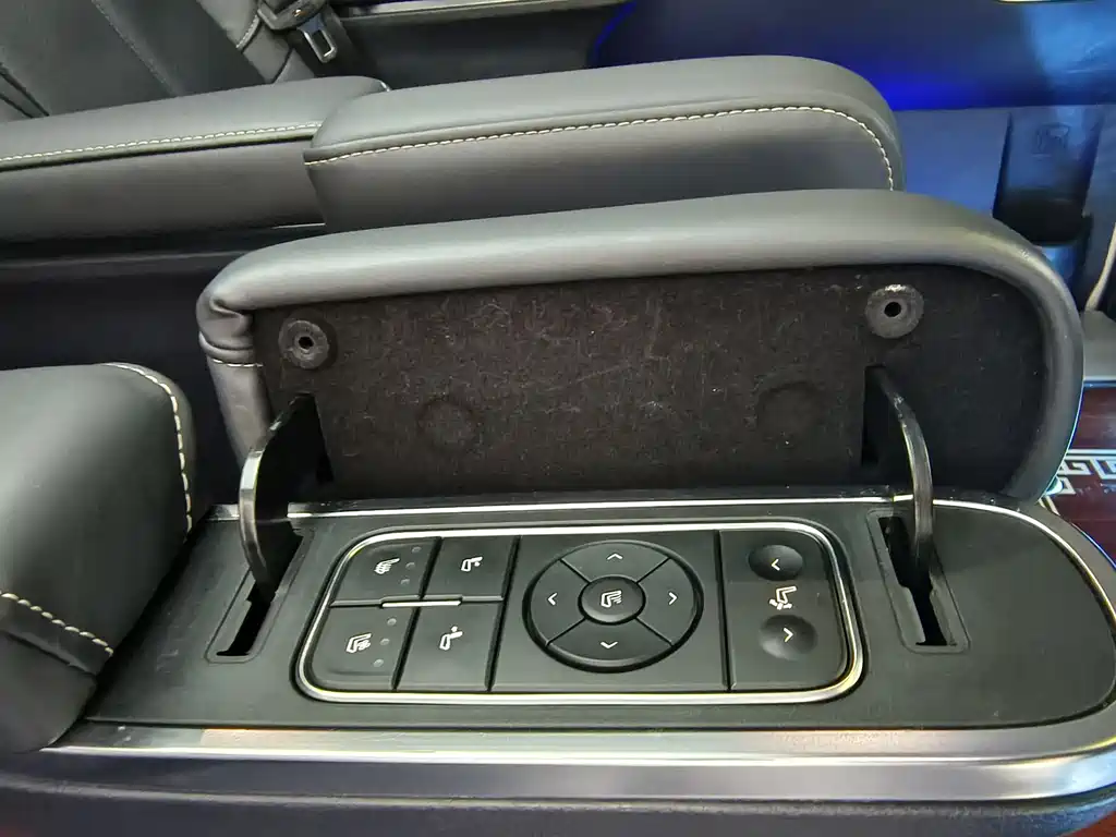 GAC Motor Trumpchi M8 — фото 20