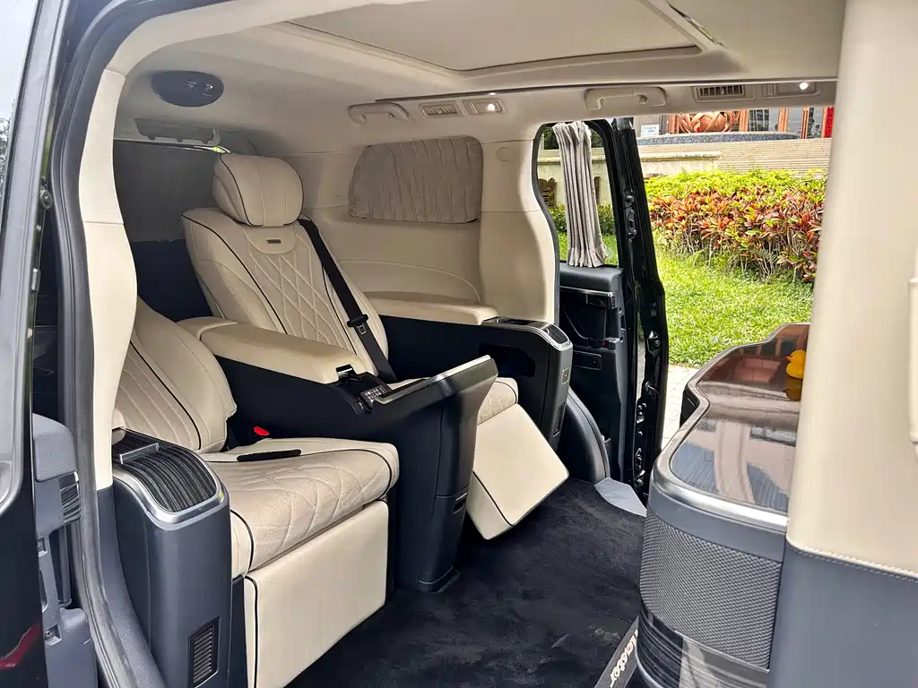 GAC Motor Trumpchi M8 — фото 17