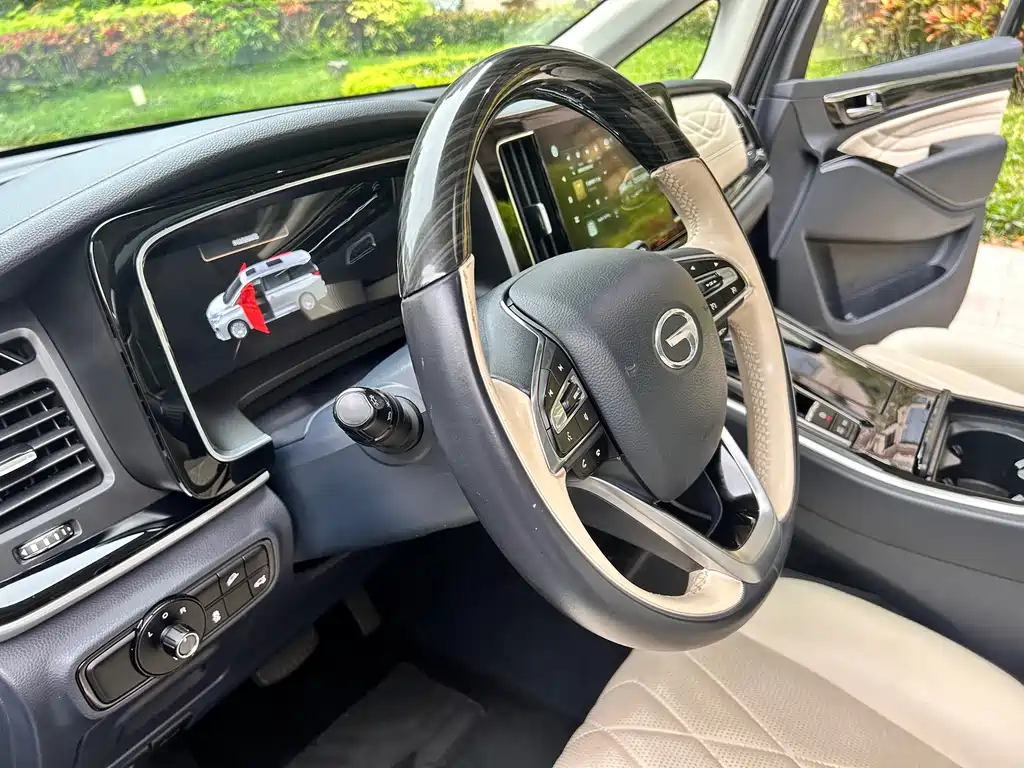 GAC Motor Trumpchi M8 — фото 9