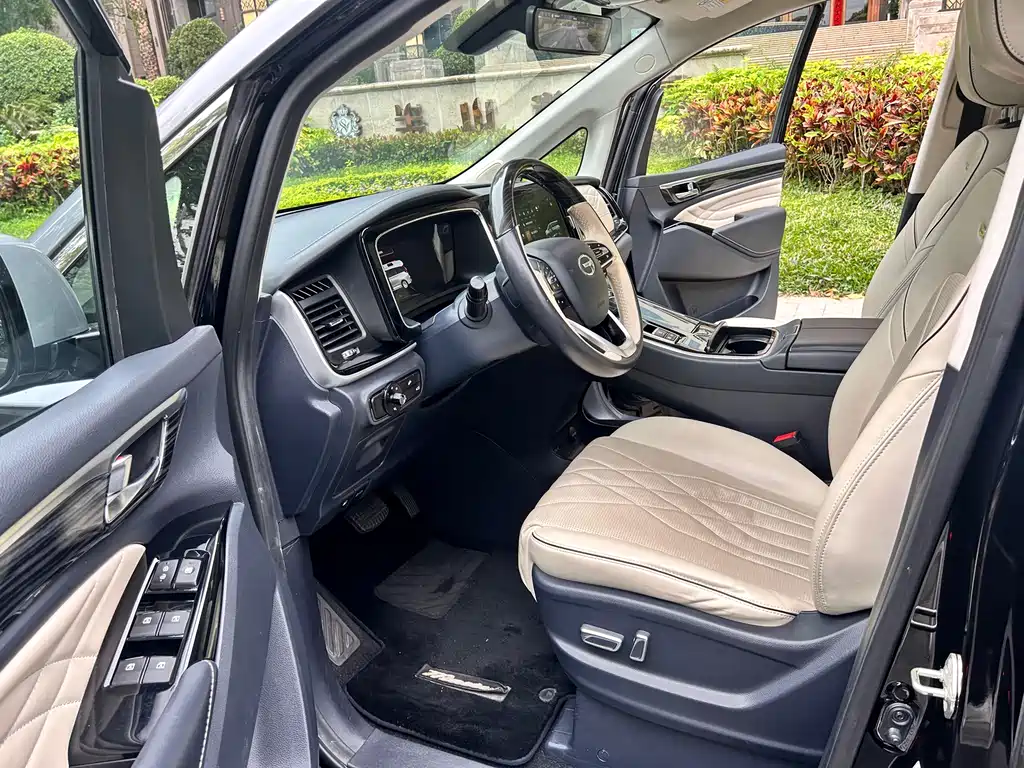 GAC Motor Trumpchi M8 — фото 10