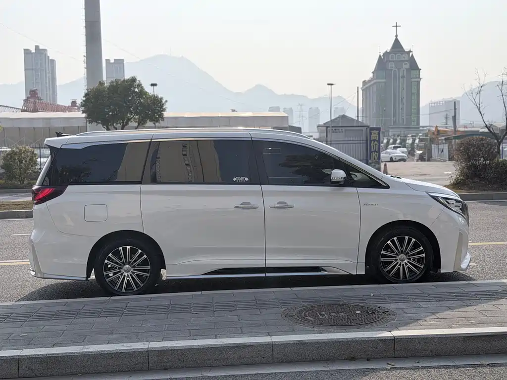 GAC Motor Trumpchi M8 — фото 18