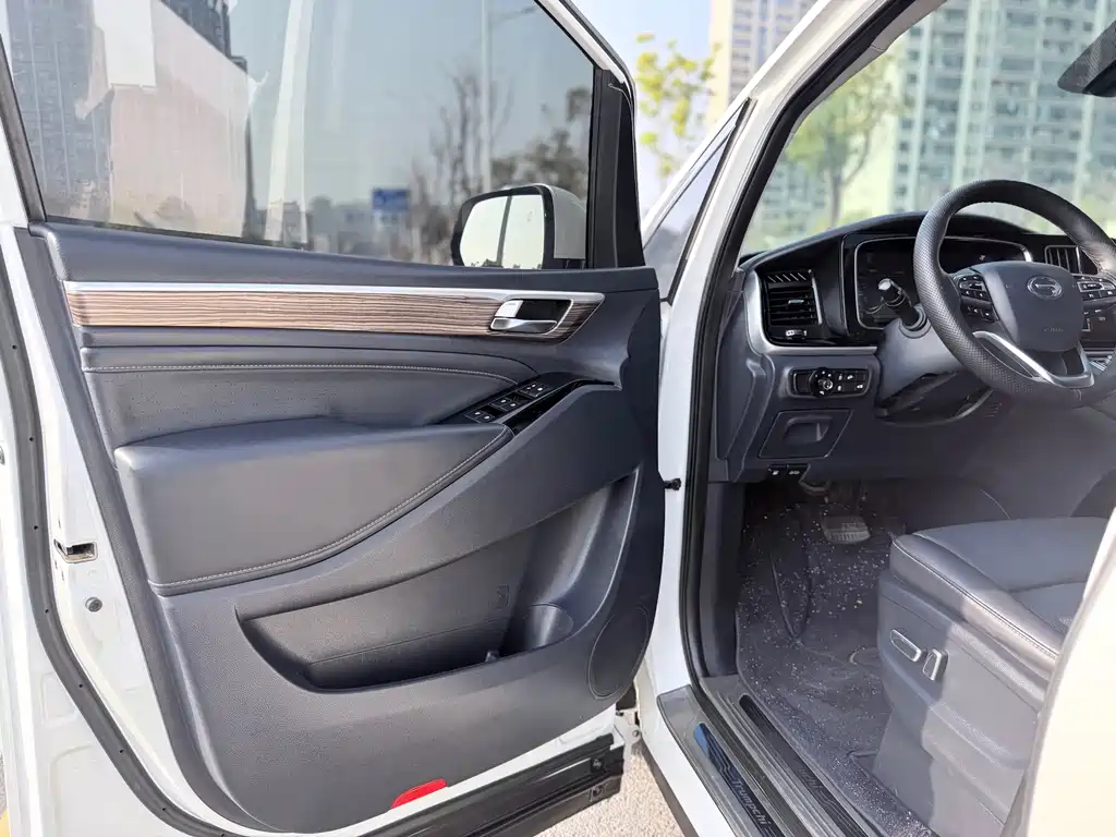 GAC Motor Trumpchi M8 — фото 9