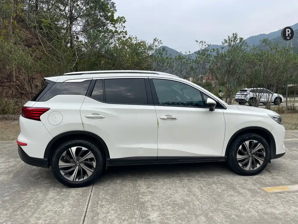 GAC Motor Trumpchi GS4 — фото 19