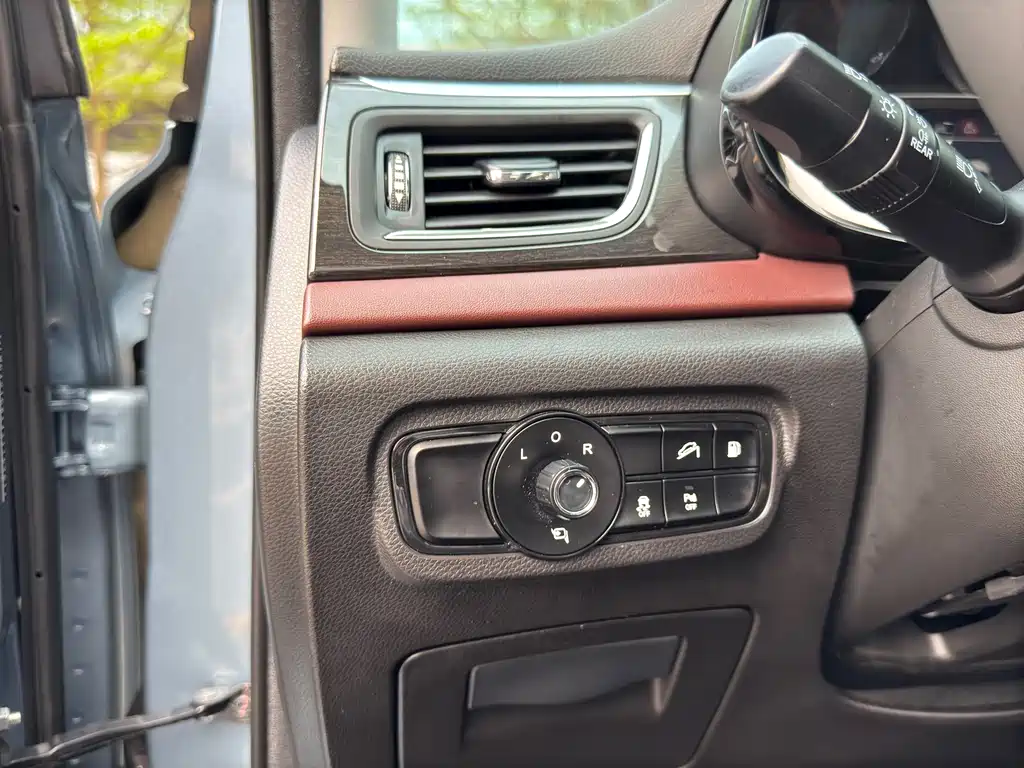 GAC Motor Trumpchi GS8 — фото 15