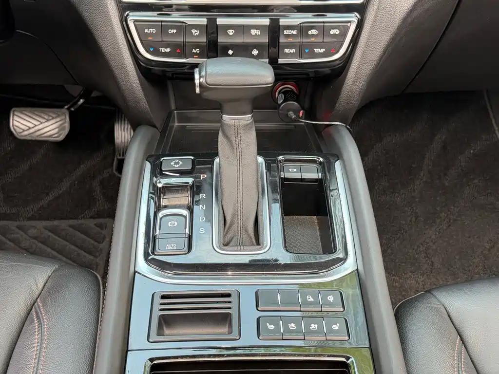 GAC Motor Trumpchi GS8 — фото 16