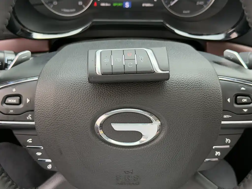 GAC Motor Trumpchi GS8 — фото 29