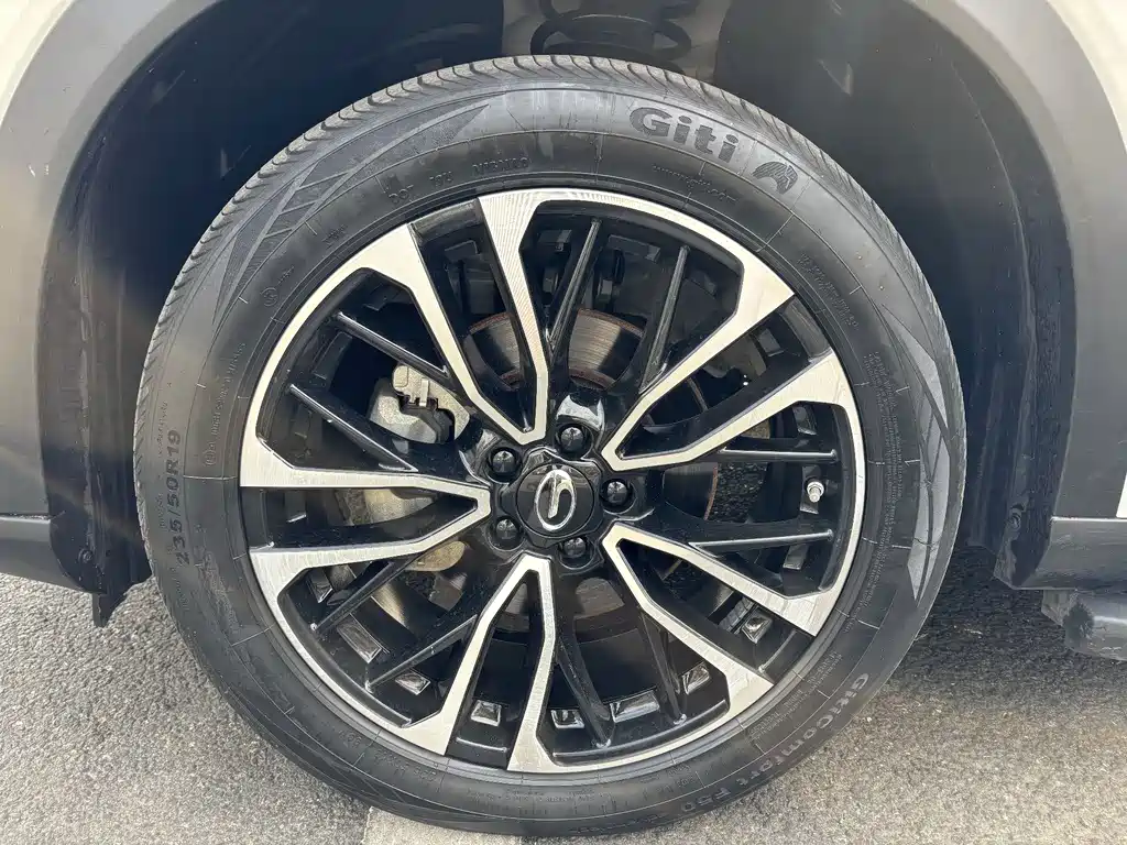 GAC Motor GS4 Plus — фото 15