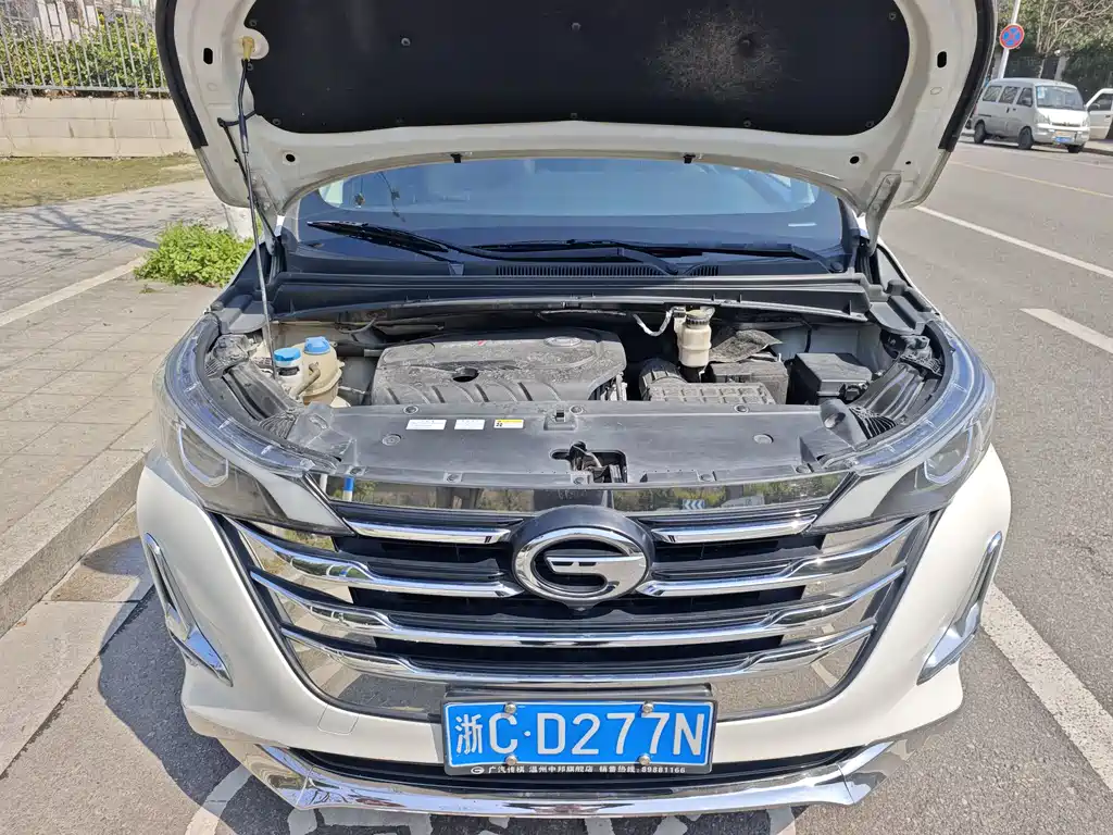GAC Motor Trumpchi M6 — фото 28