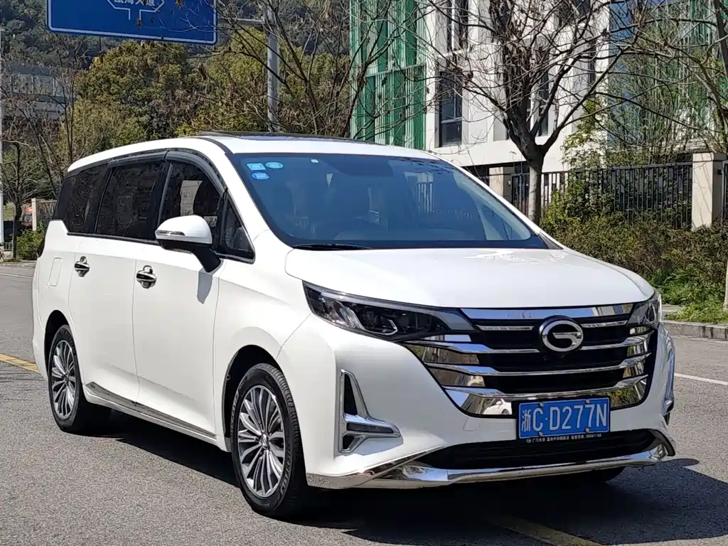 GAC Motor Trumpchi M6 — фото 7