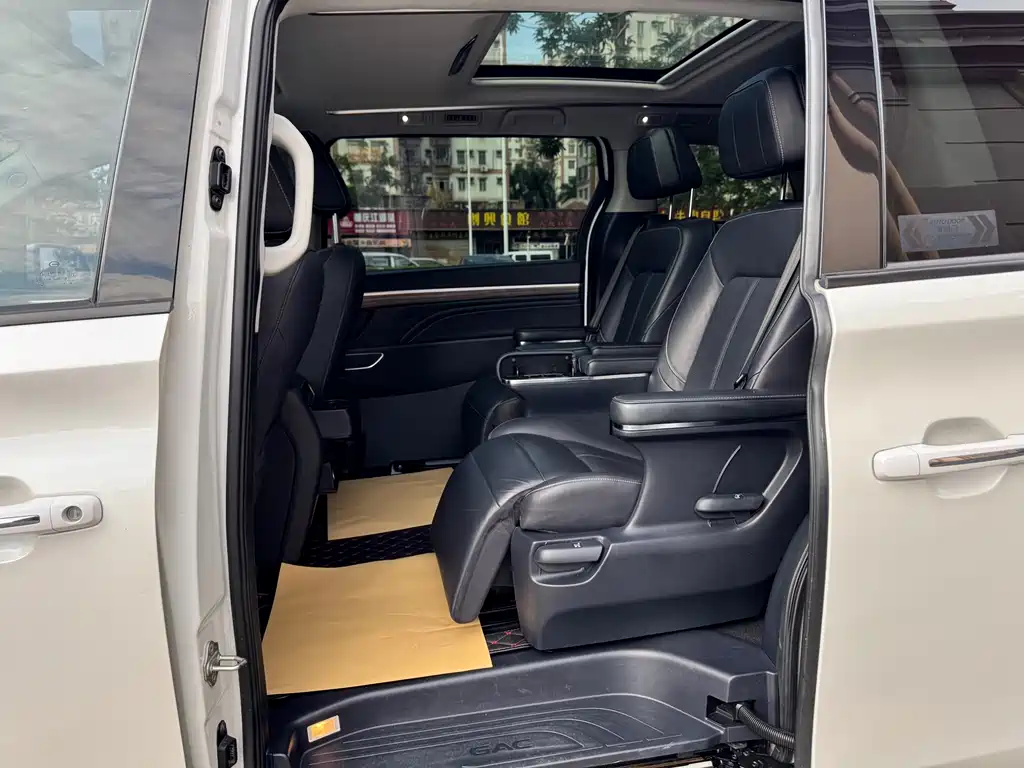 GAC Motor Trumpchi M8 — фото 11