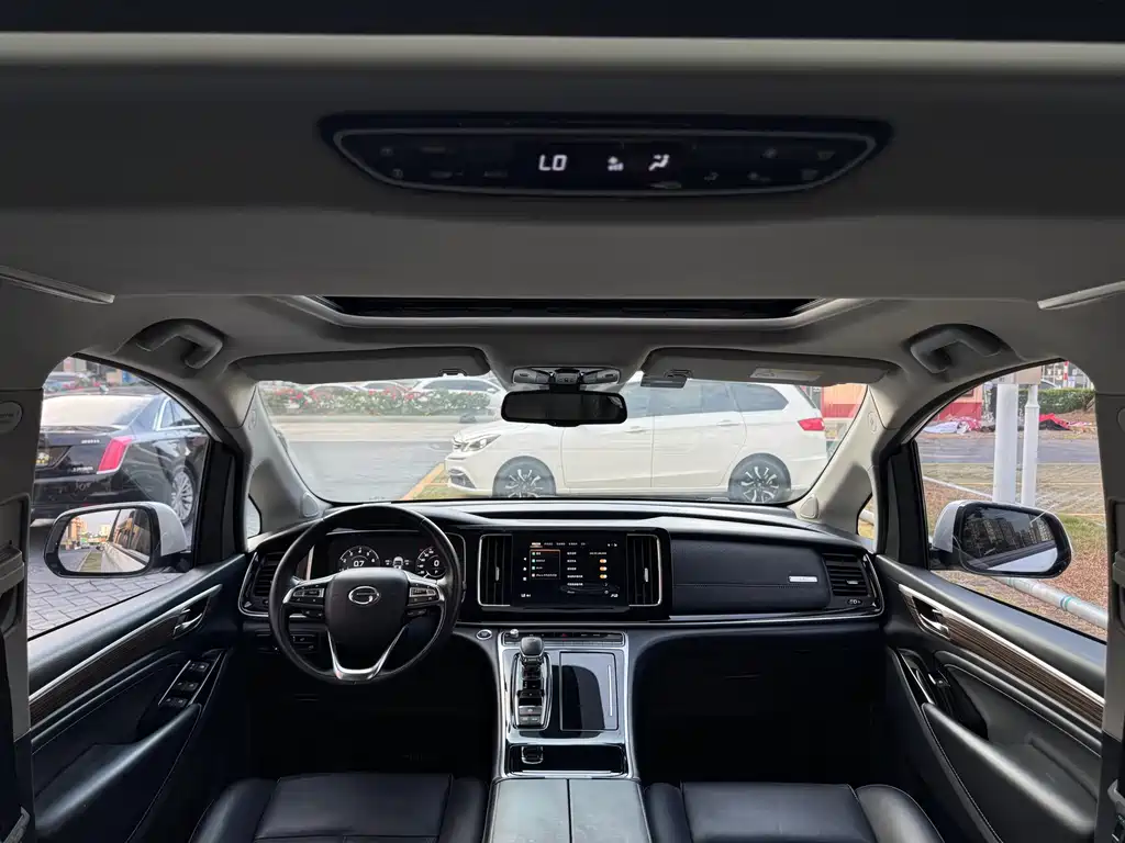 GAC Motor Trumpchi M8 — фото 17