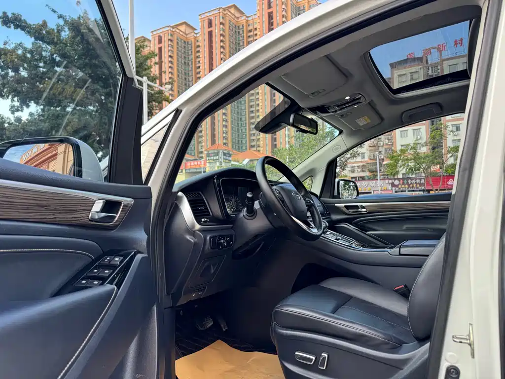 GAC Motor Trumpchi M8 — фото 9