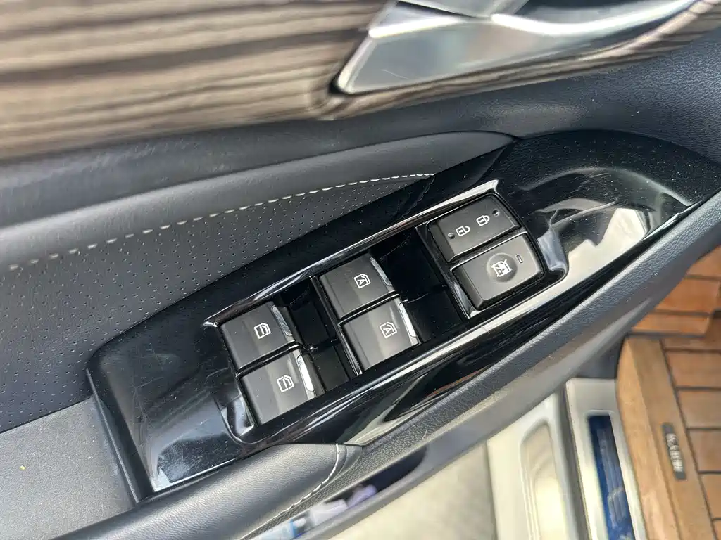 GAC Motor Trumpchi M8 — фото 11