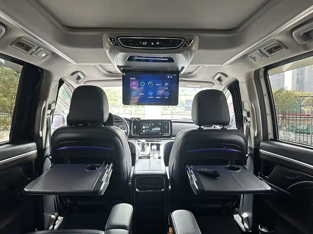 GAC Motor Trumpchi M8 — фото 27