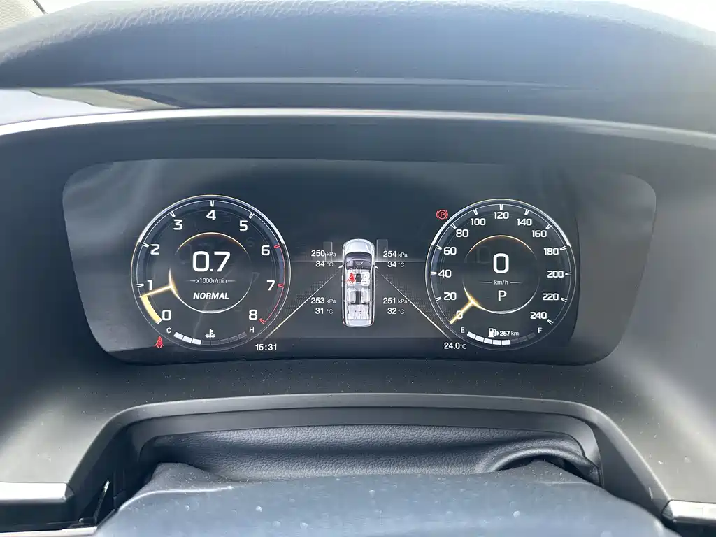 GAC Motor Trumpchi M8 — фото 10