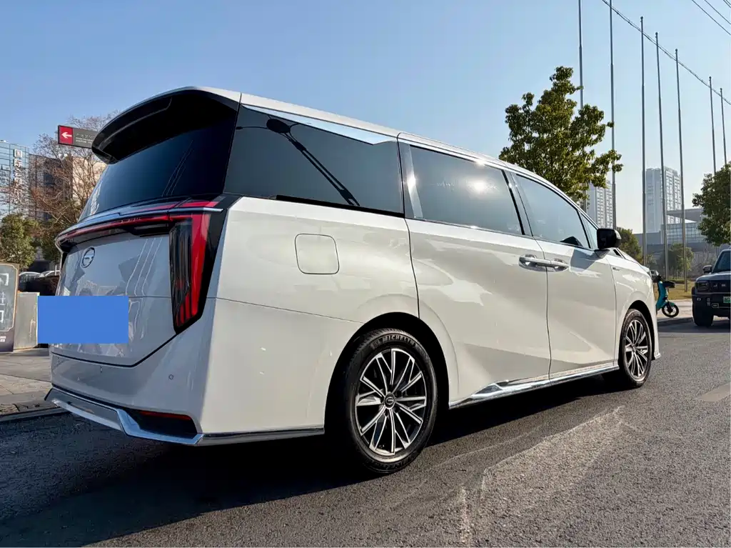 GAC Motor Trumpchi M8 — фото 5