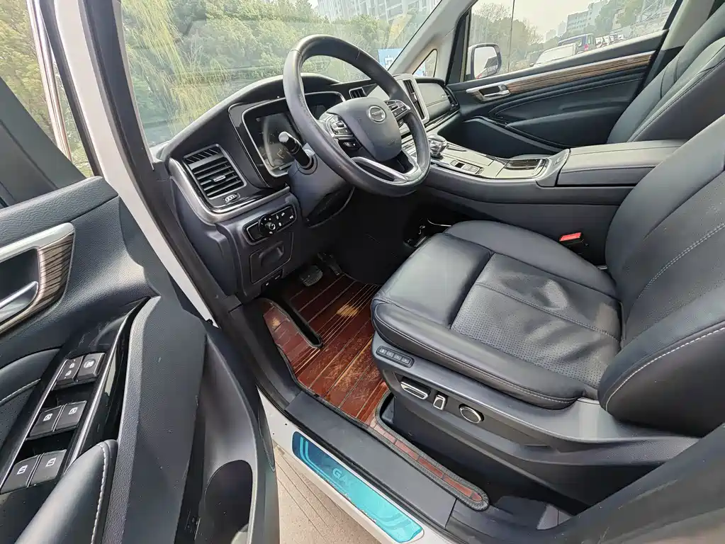 GAC Motor Trumpchi M8 — фото 6
