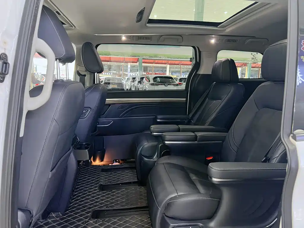 GAC Motor Trumpchi M8 — фото 6