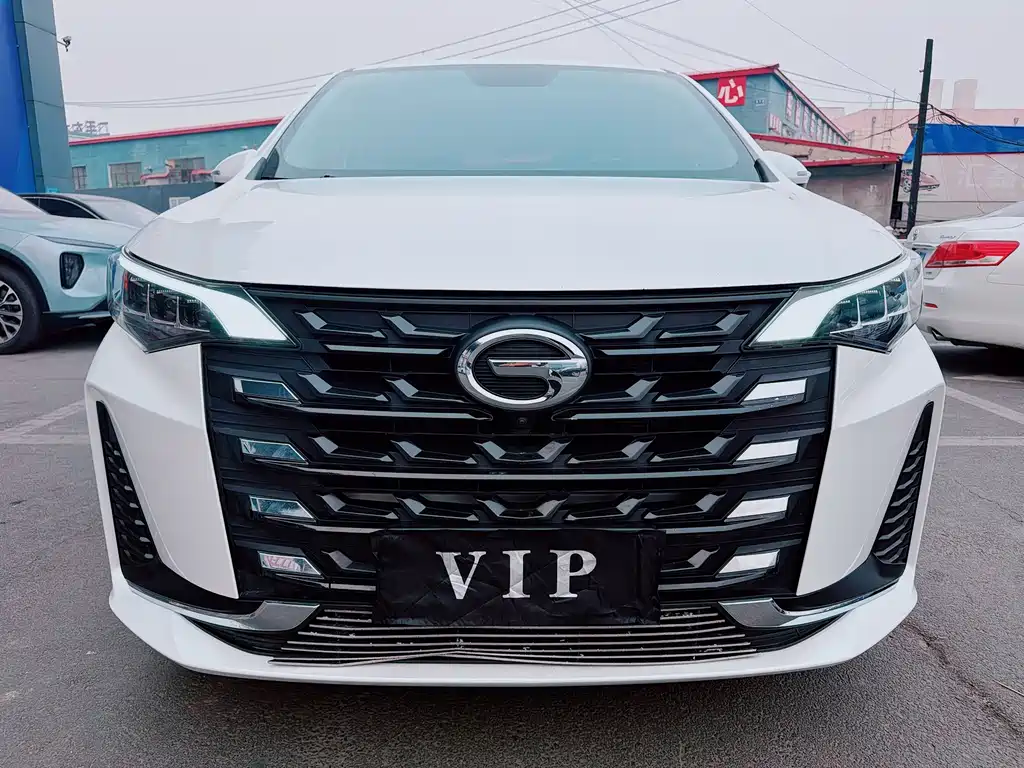 GAC Motor Trumpchi M6 — фото 2