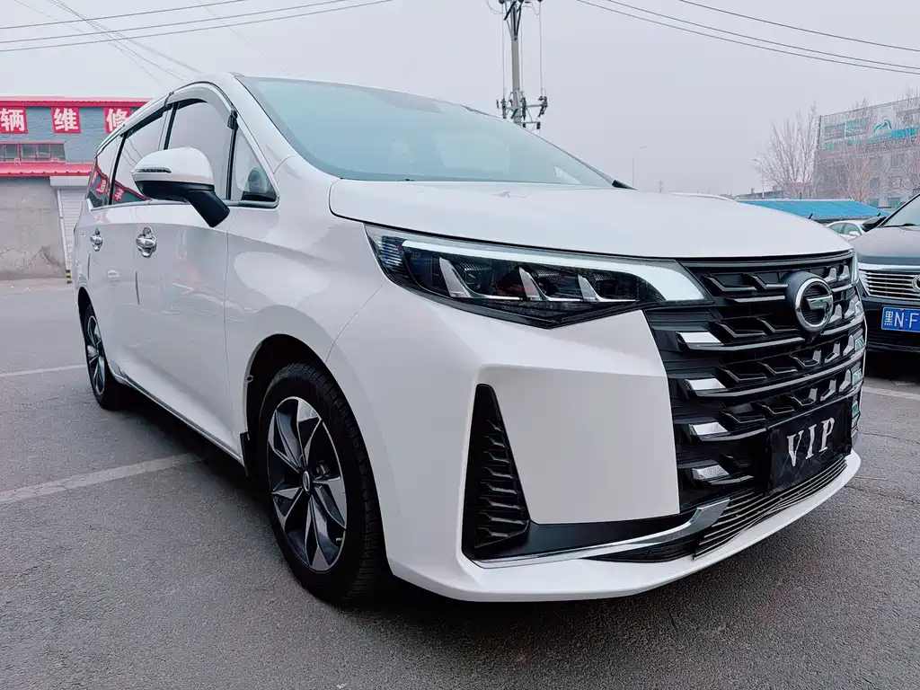 GAC Motor Trumpchi M6 — фото 3