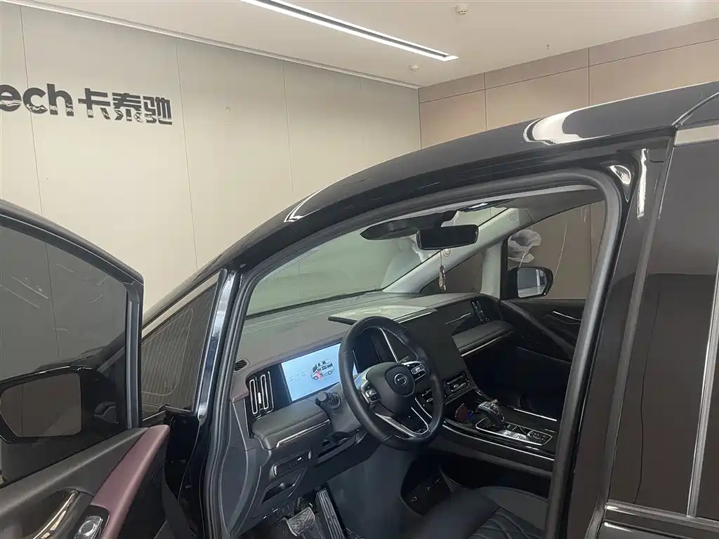 GAC Motor Trumpchi M8 — фото 22