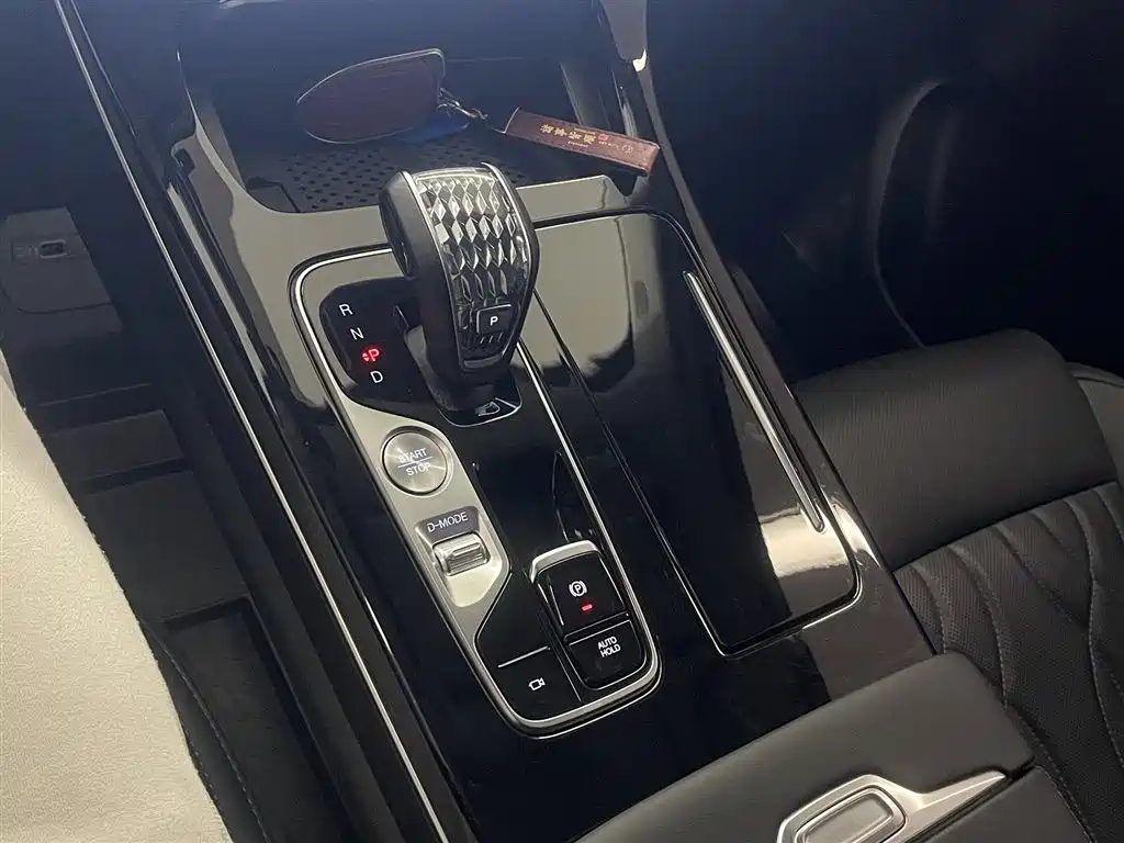 GAC Motor Trumpchi M8 — фото 26
