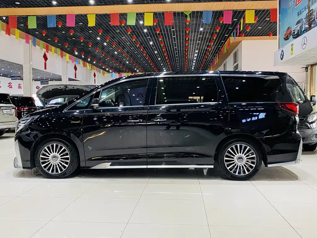 GAC Motor Trumpchi M8 — фото 3