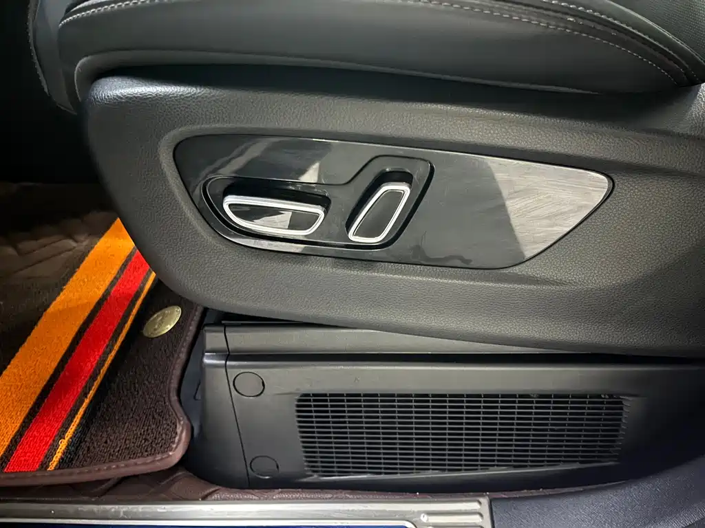 GAC Motor Trumpchi M8 — фото 33