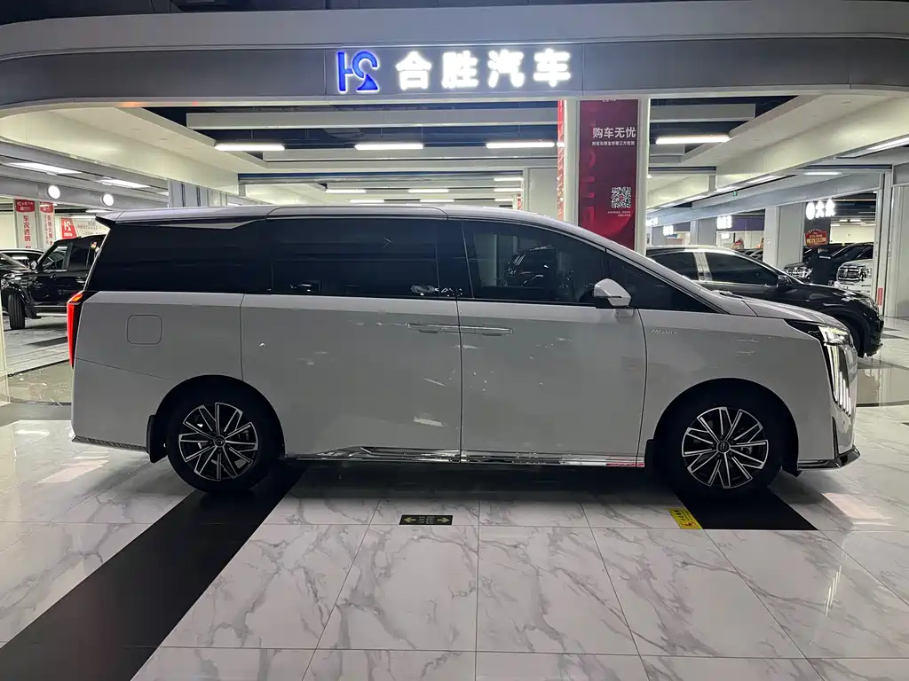 GAC Motor Trumpchi M8 — фото 6