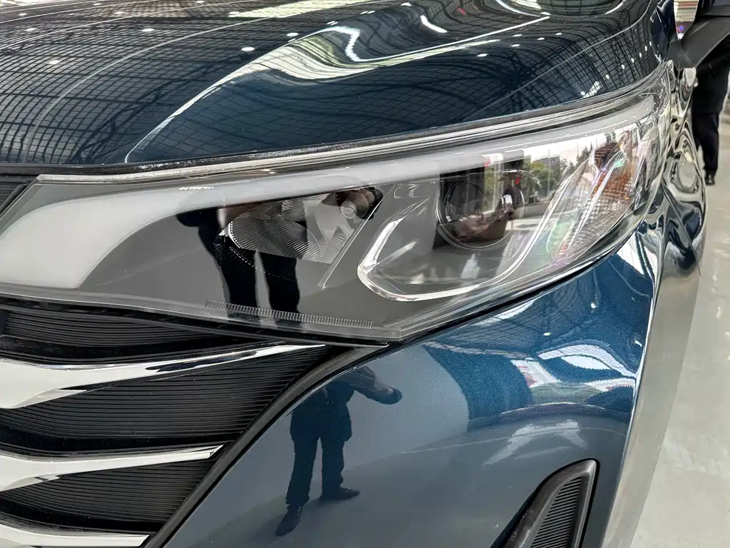 GAC Motor Trumpchi M6 — фото 23