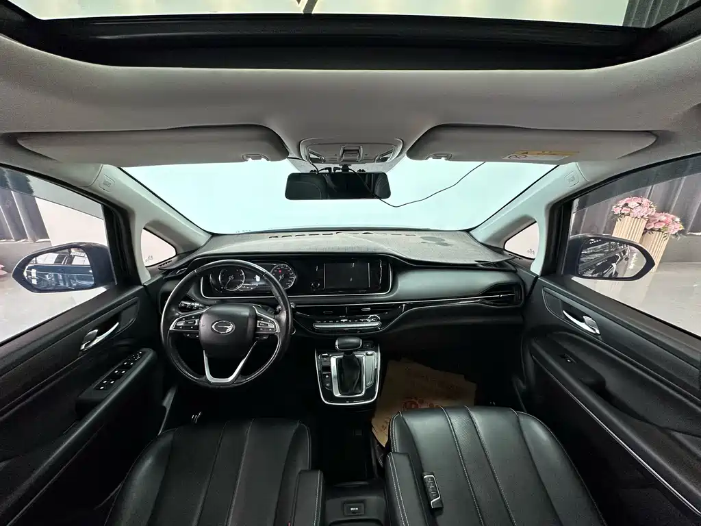 GAC Motor Trumpchi M6 — фото 6