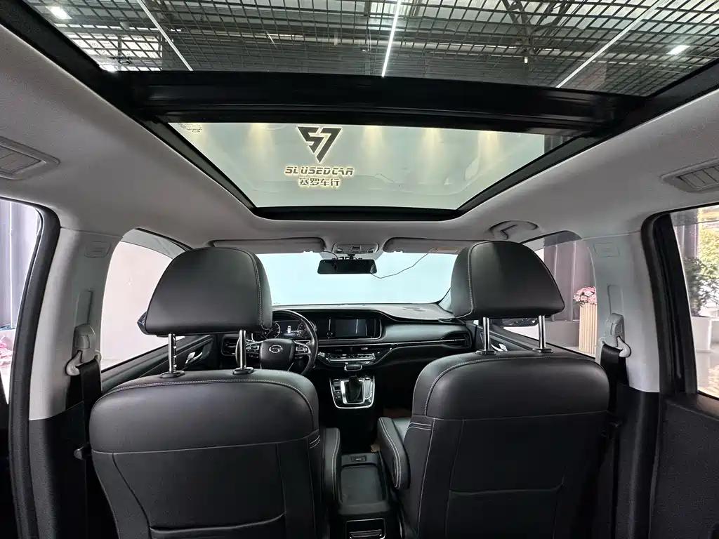 GAC Motor Trumpchi M6 — фото 10