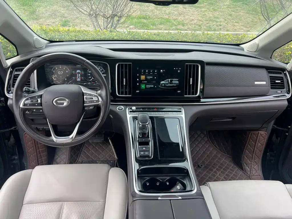 GAC Motor Trumpchi M8 — фото 9