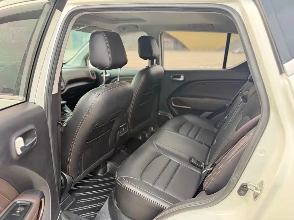 GAC Motor Trumpchi GS3 — фото 5